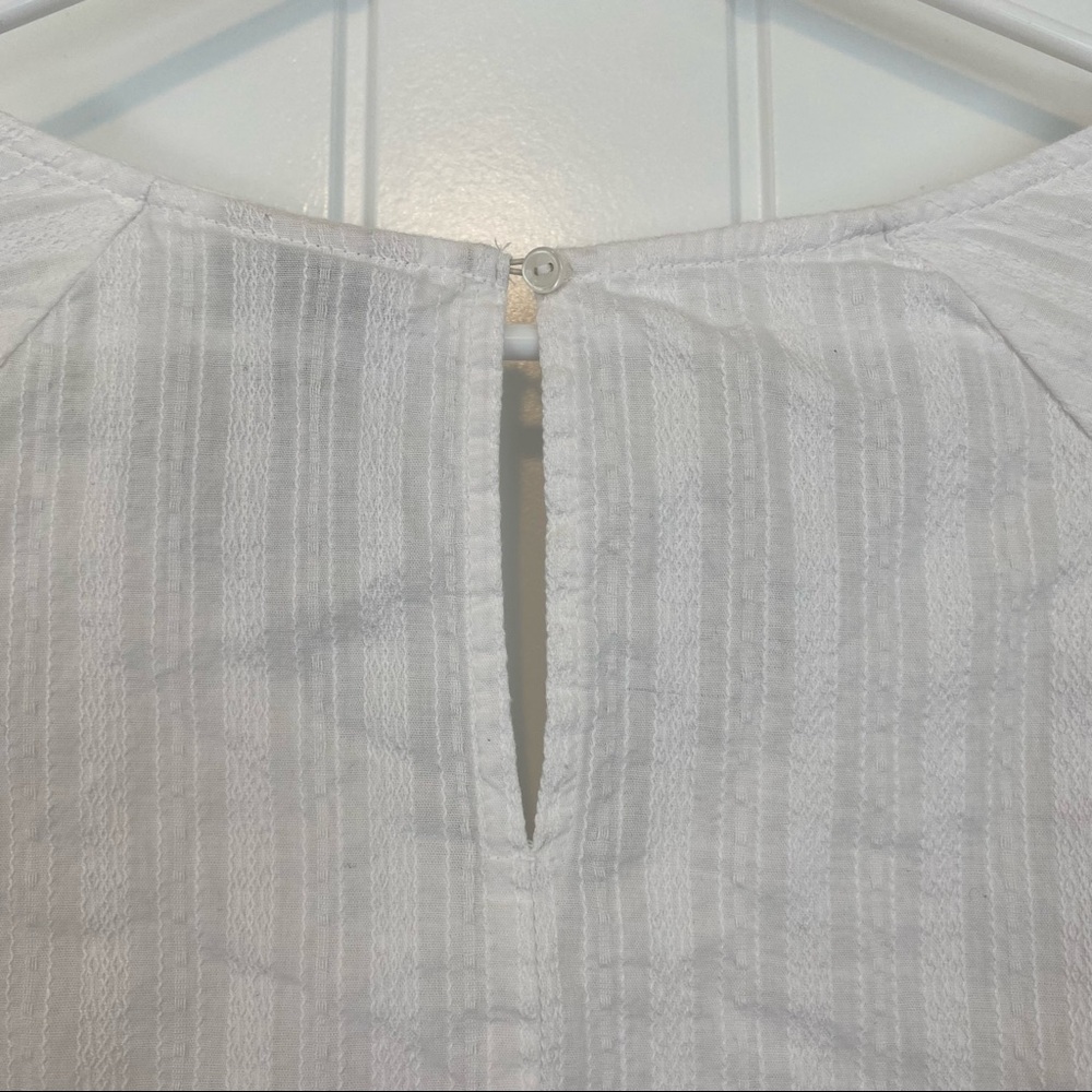 💋SOLD💋Ava & Viv Women’s White Embroidered Blouse Size 1X - Picture 7 of 7
